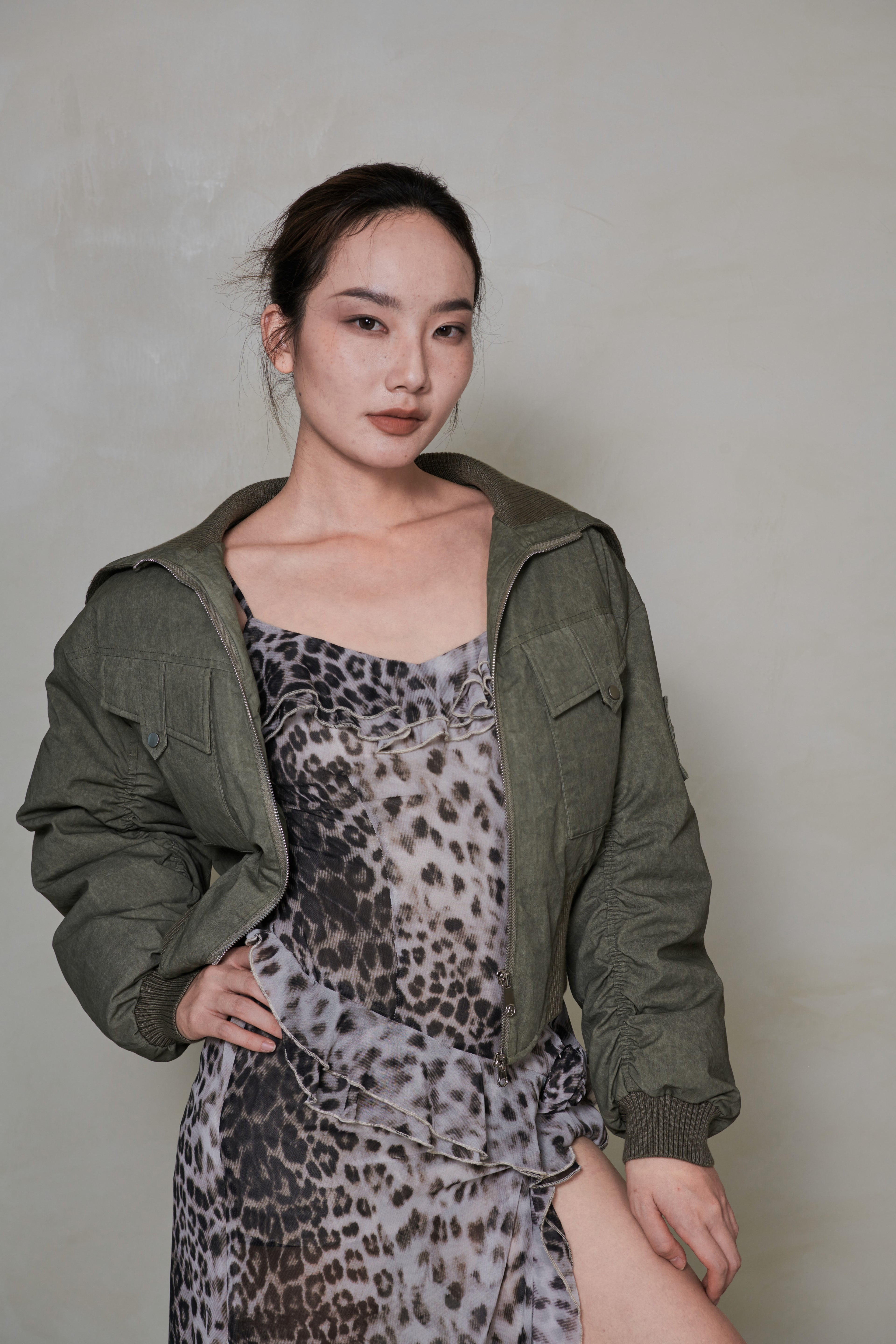 030 SHORT DOWN JACKET - DRAB