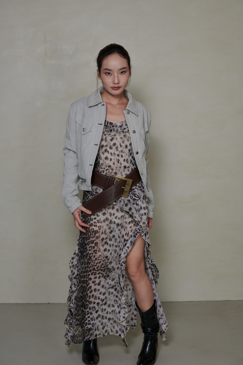 038 SHORT DENIM DOWN JACKET - MIST