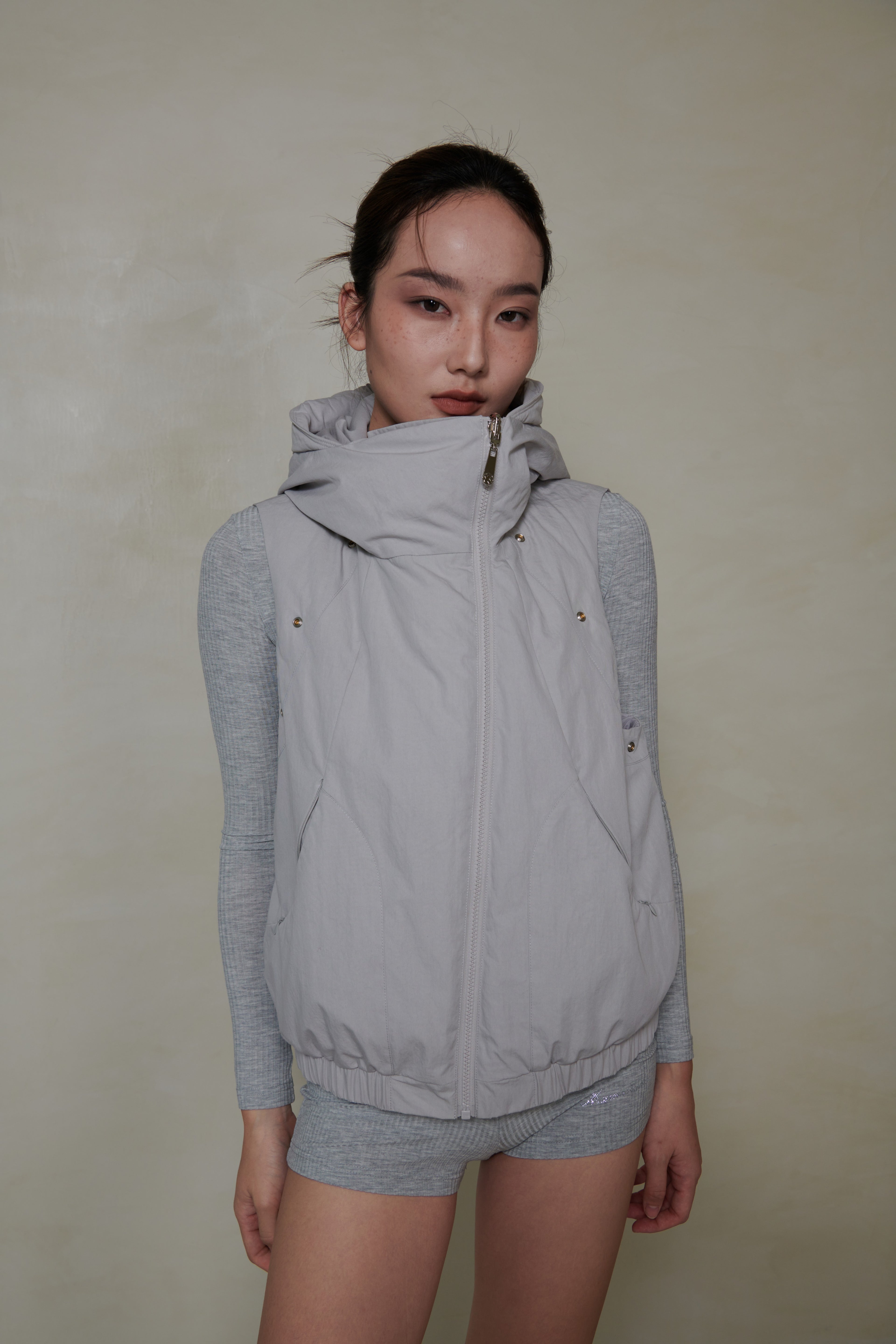 018 SHORT CONVERTIBLE DOWN JACKET - ALLOY