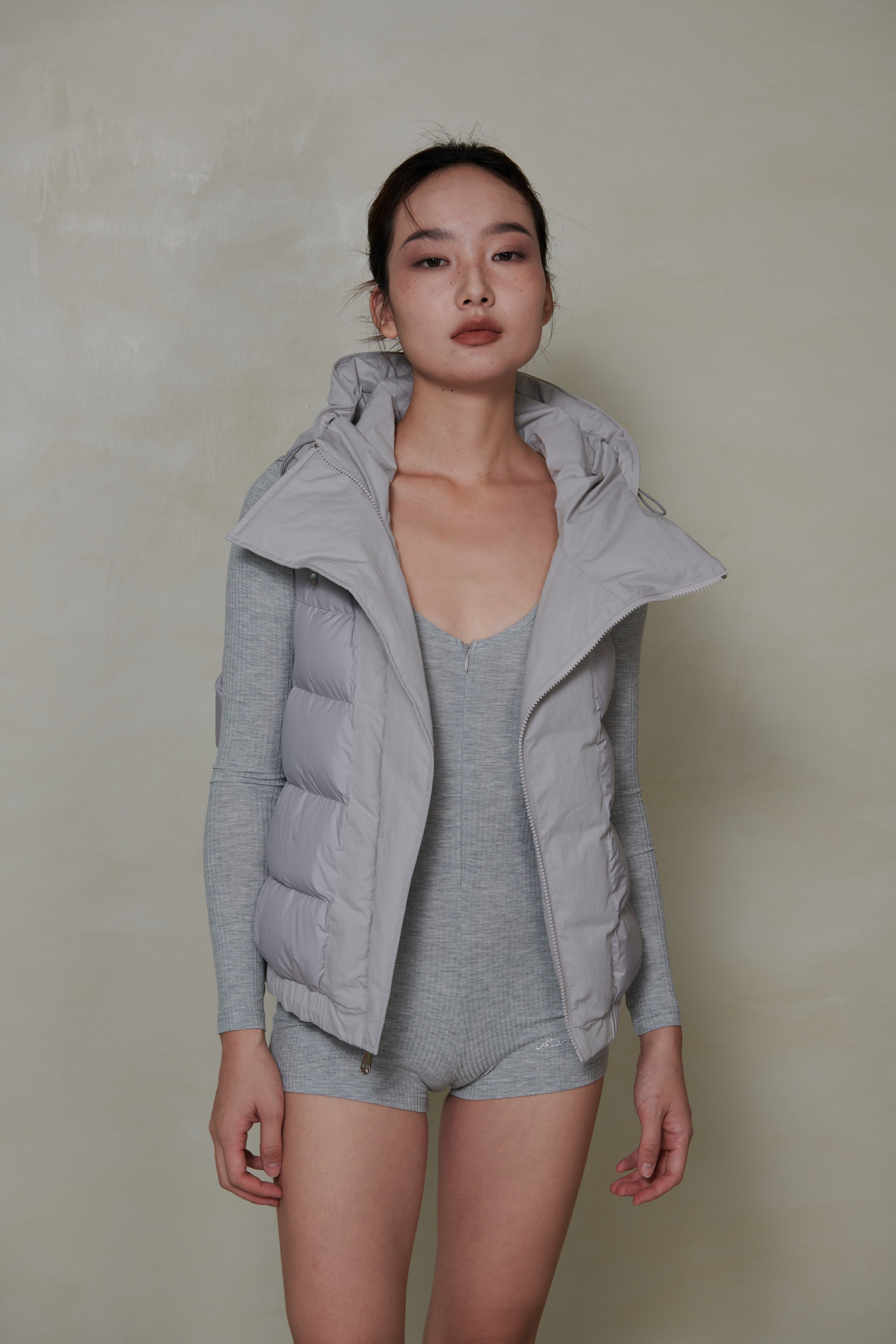 018 SHORT CONVERTIBLE DOWN JACKET - ALLOY