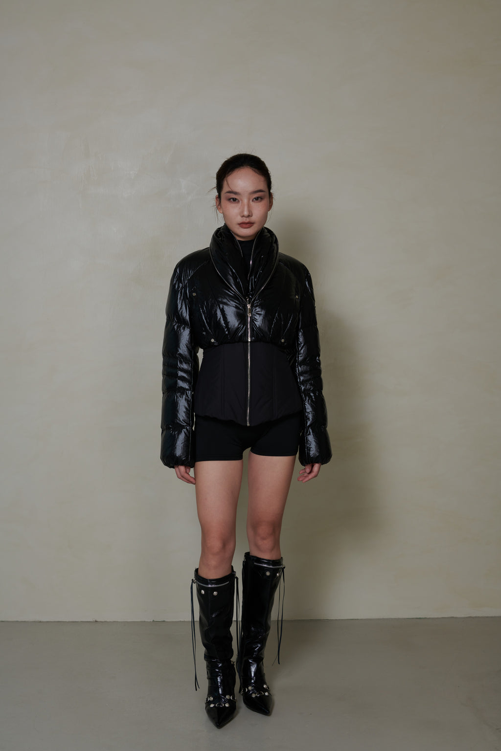 020 SHORT DOWN JACKET - OBISIDIAN