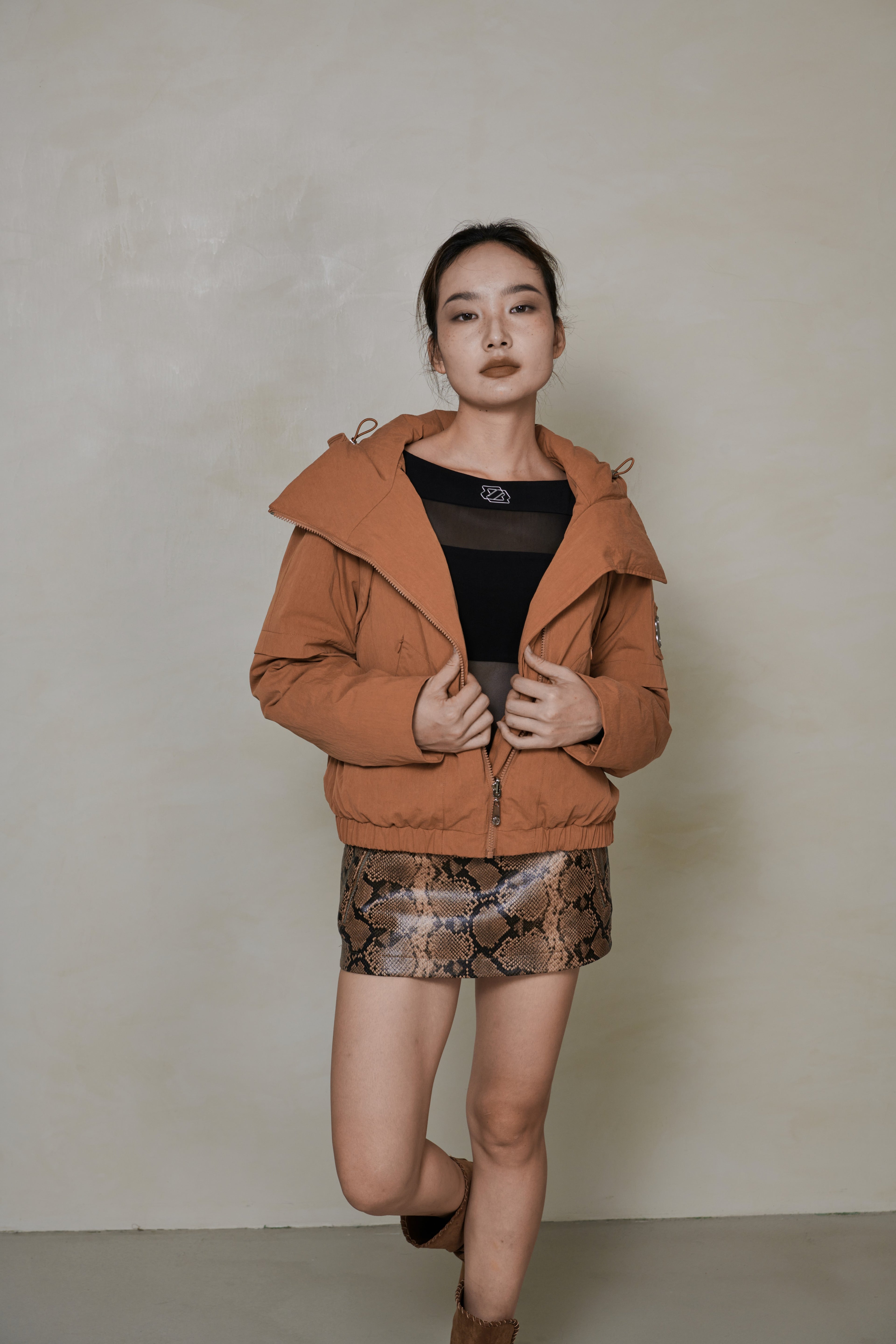 018 SHORT CONVERTIBLE DOWN JACKET - TERRA