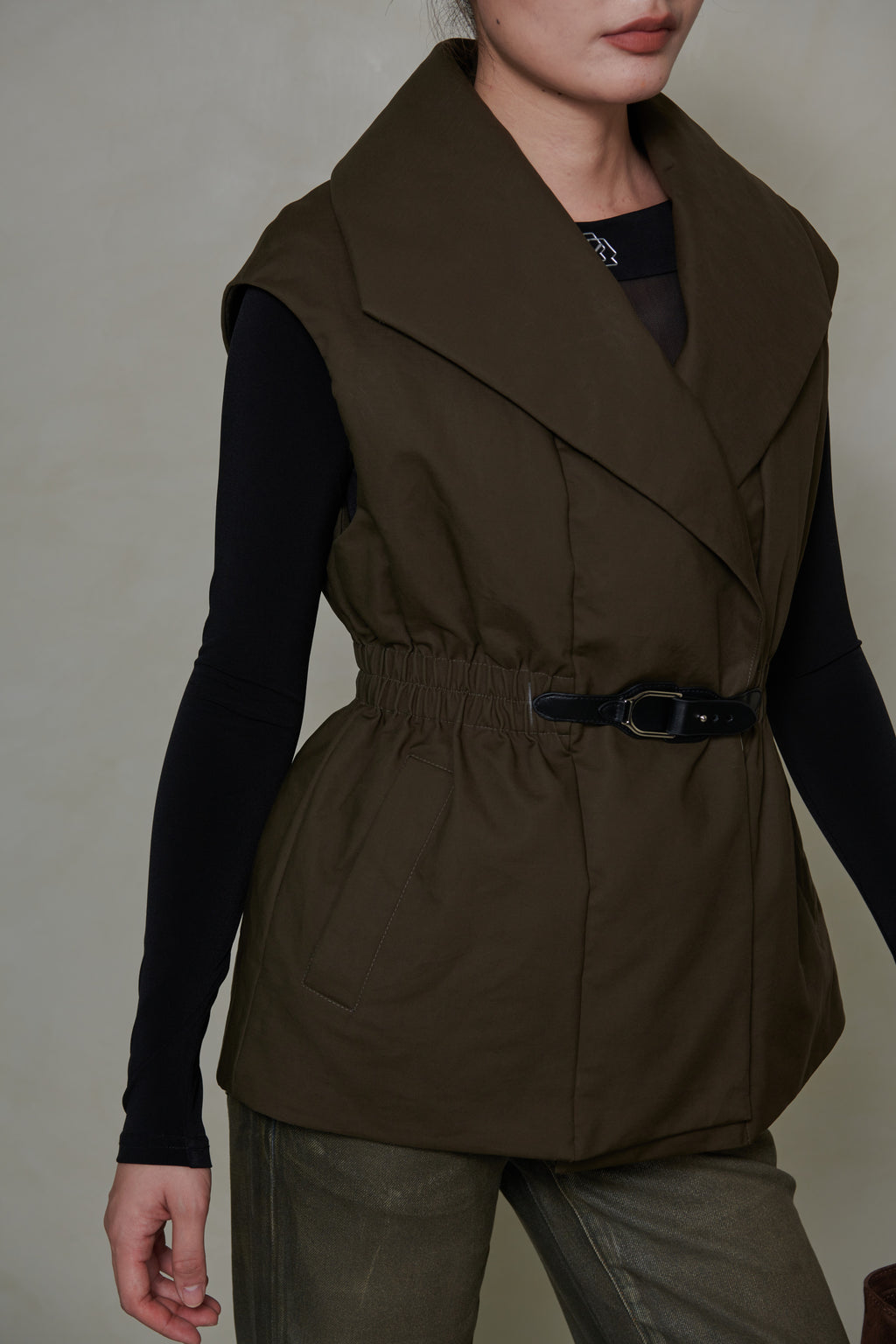 021 SHORT CONVERTIBLE DOWN JACKET - TUNDRA