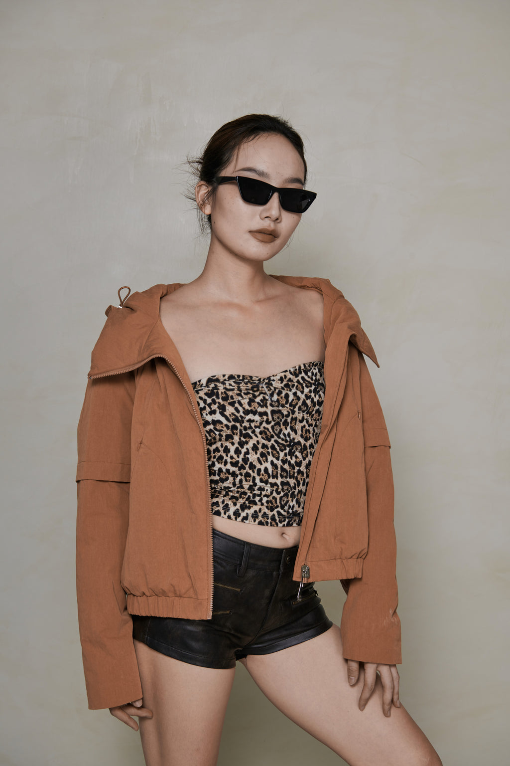 018 SHORT CONVERTIBLE DOWN JACKET - TERRA