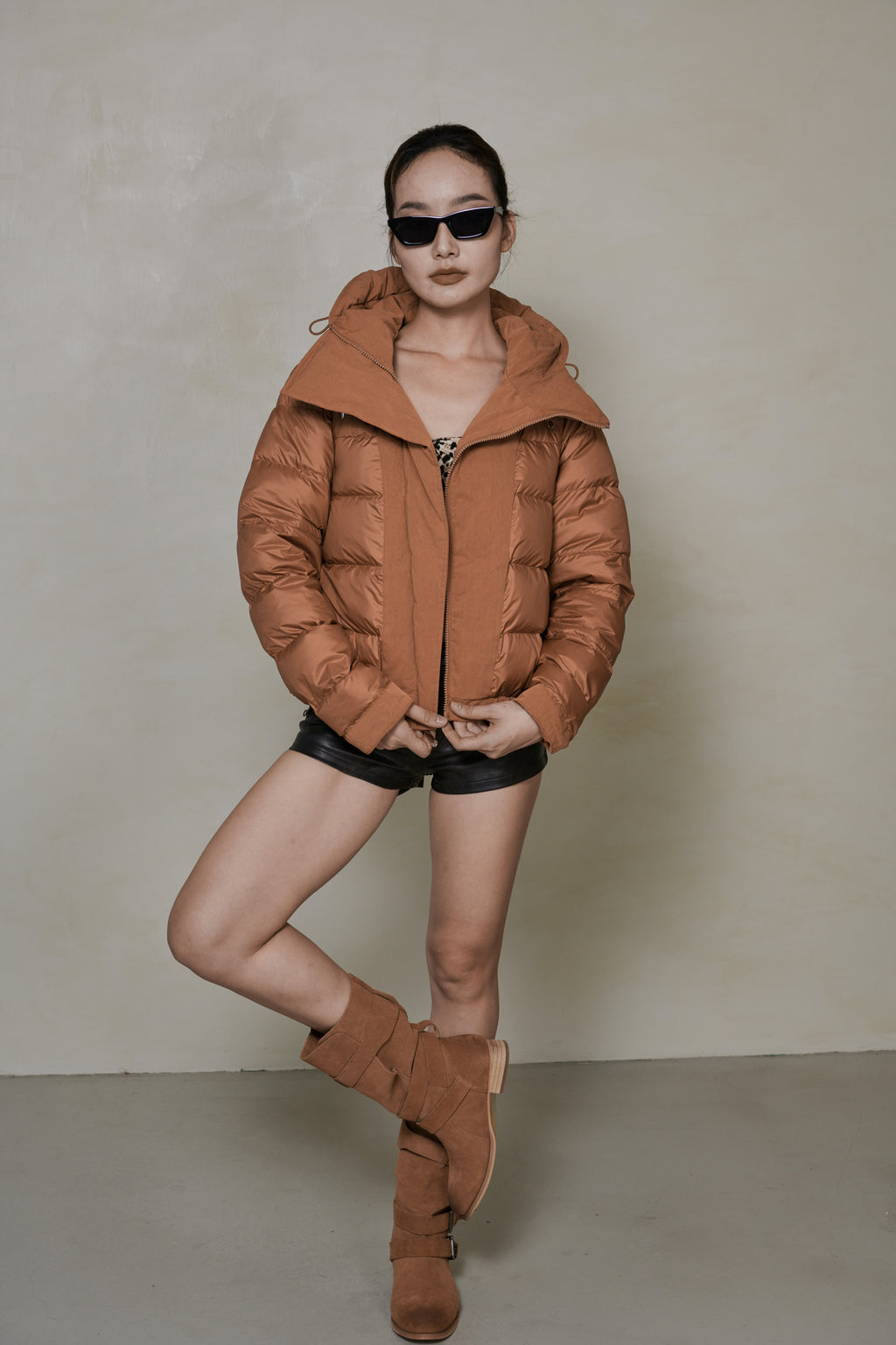 018 SHORT CONVERTIBLE DOWN JACKET - TERRA