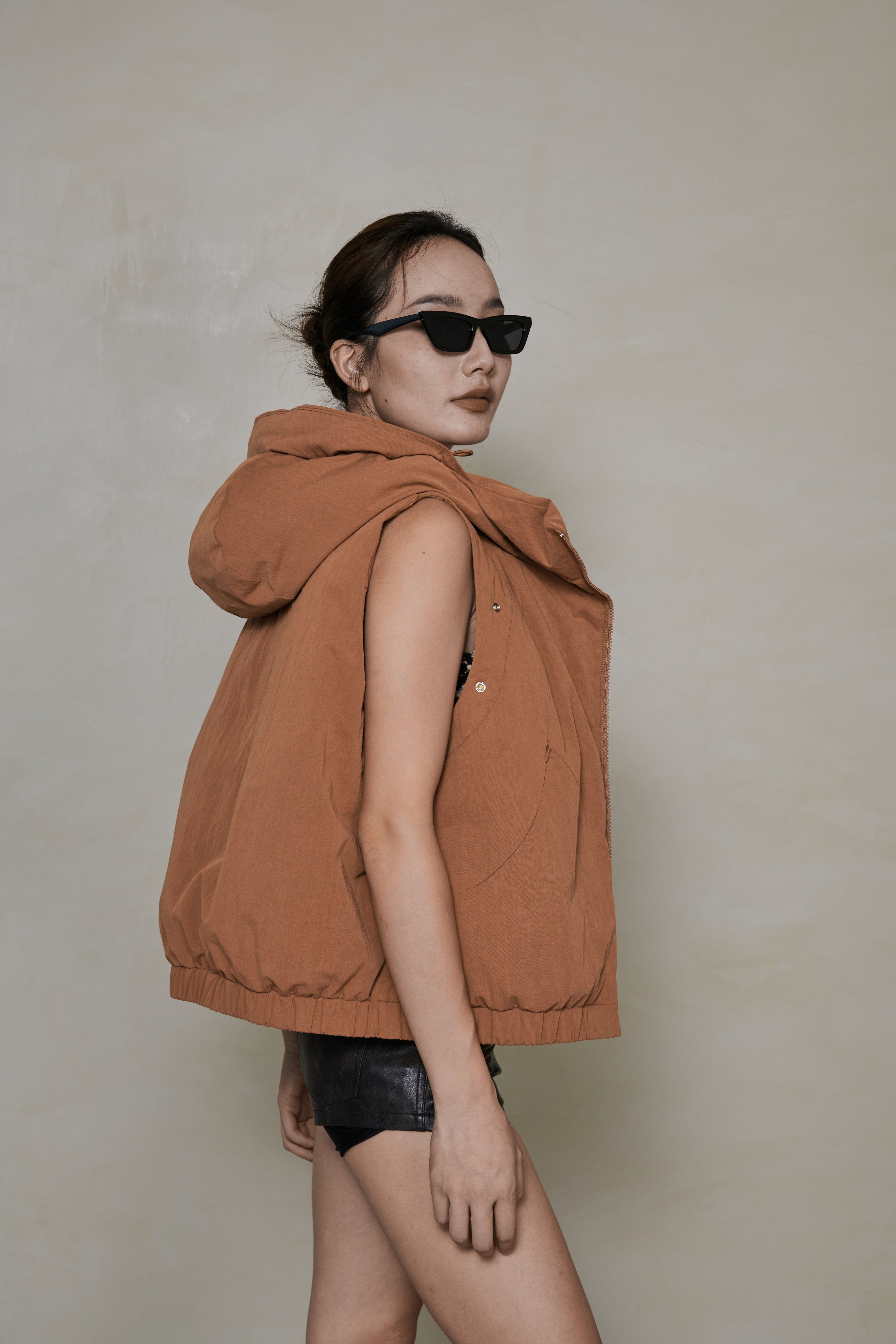 018 SHORT CONVERTIBLE DOWN JACKET - TERRA