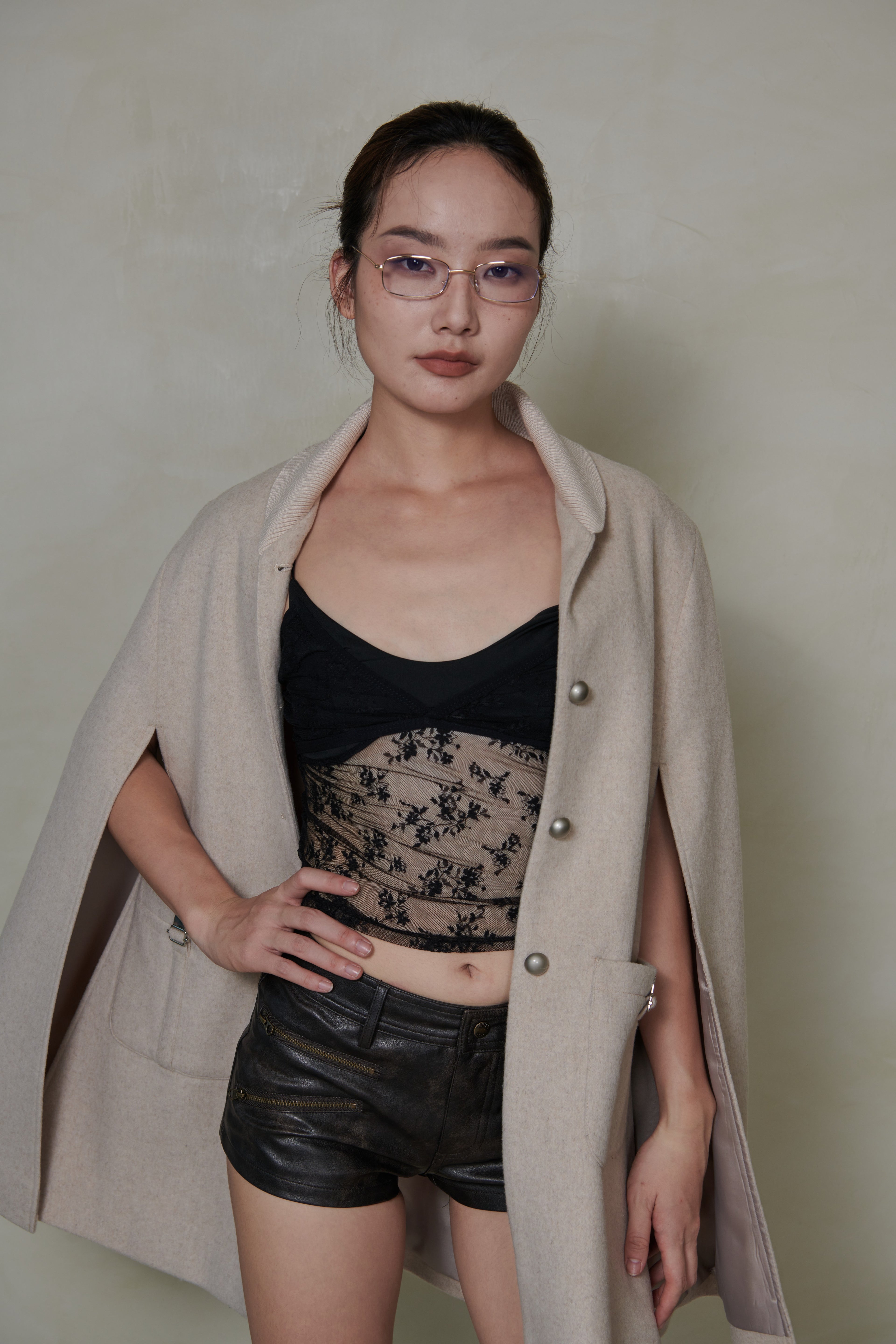 049 SHORT CAPE - ECRU