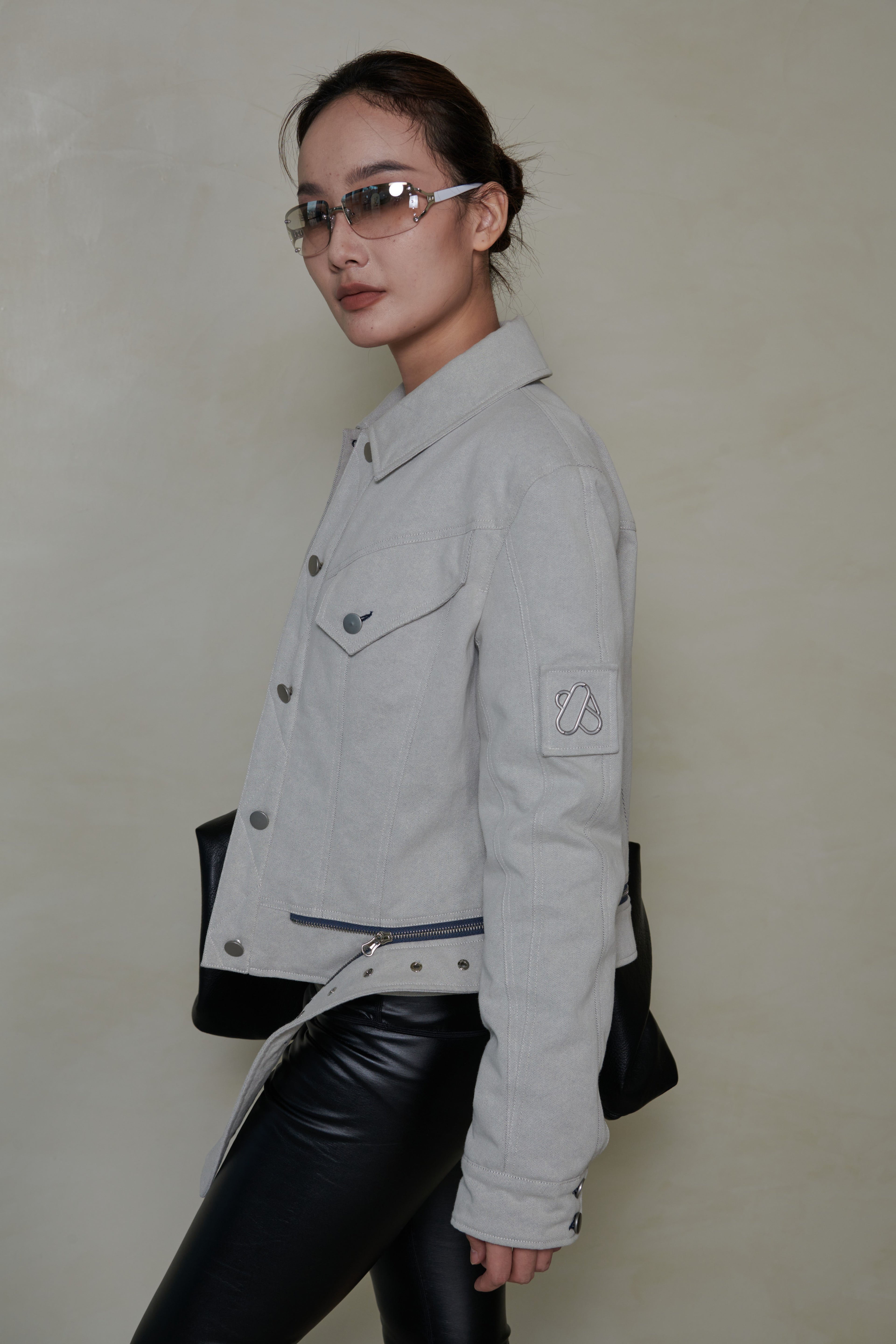 038 SHORT DENIM DOWN JACKET - MIST